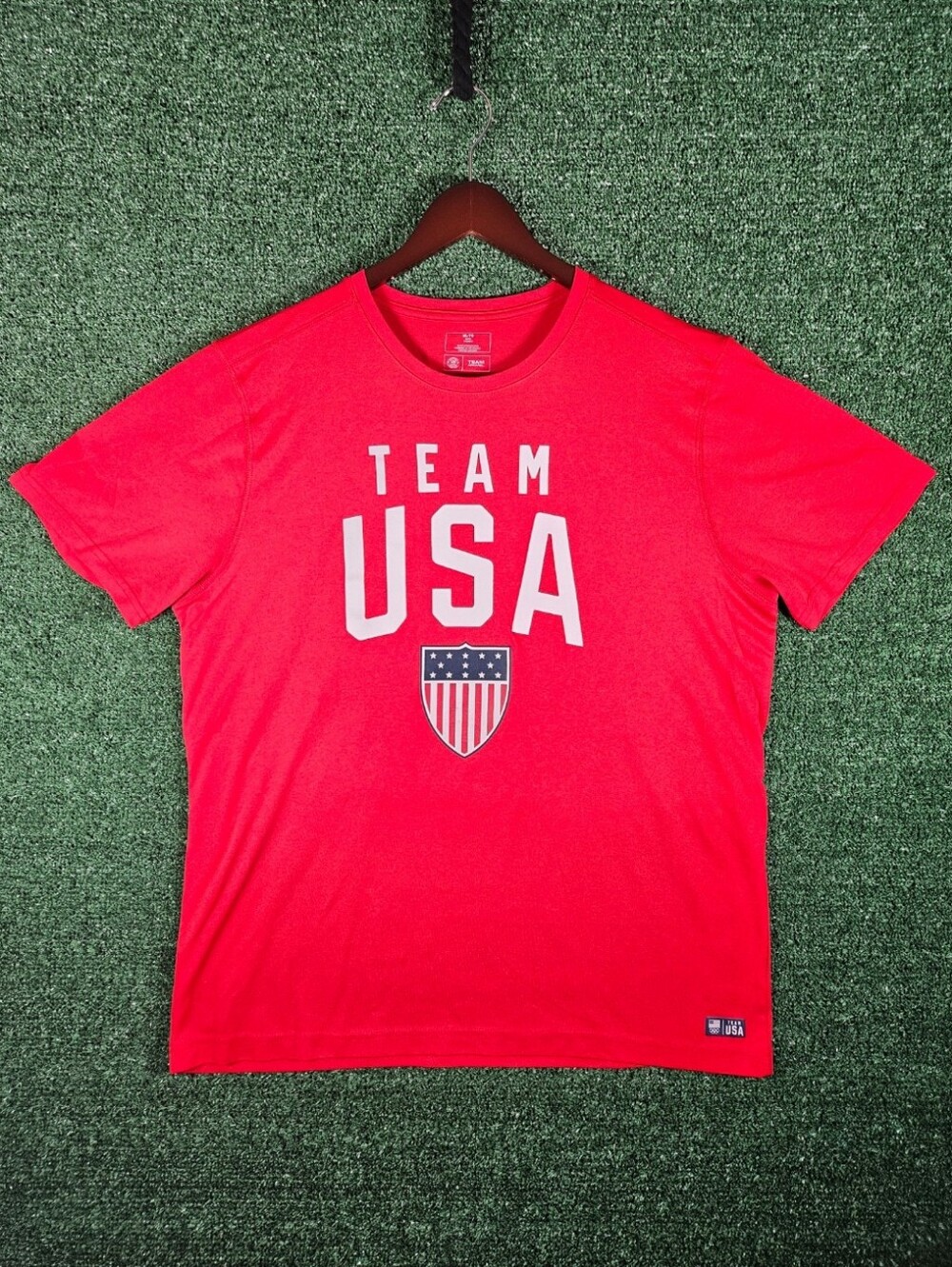 US Olympic Team Apparel 'Team USA' Graphic Dry Fit Tee / Mens XL / Color - Red
